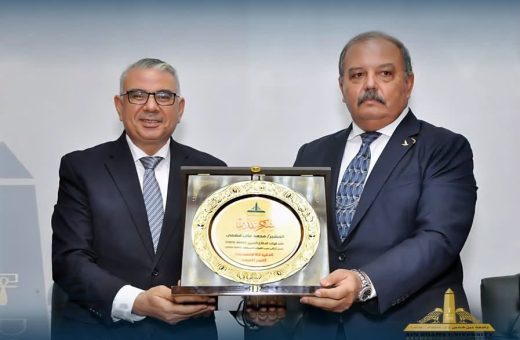 IMG 20261015 WA0067 جامعة عين شمس الأهلية تكرّم أوائل 4 برامج أكاديمية الفريق علي فهمي في ضيافة تجارة عين شمس.. كواليس وبطولات الدفاع الجوي في حرب أكتوبر موقع في الجامعة