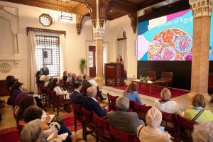 IMG 20261018 WA0046 الجامعة الأمريكية بالقاهرة تستضيف مؤتمرًا دوليًا الجامعة الأمريكية بالقاهرة تستضيف مؤتمرًا دوليًا بمشاركة باحثين من 3 قارات لاستكشاف التاريخ القبطي موقع في الجامعة