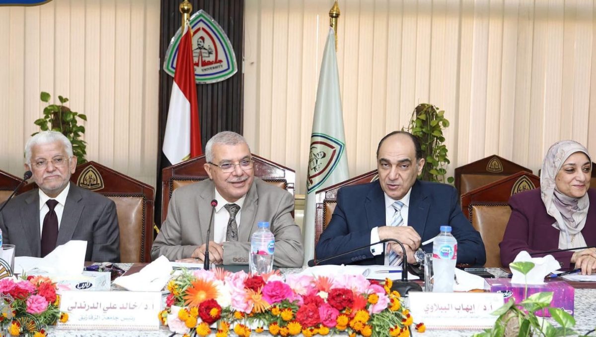 جامعة الزقازيق تقرر قبول الطلاب الصم والمكفوفين وذوي الإعاقة بكليات محددة للعام الجامعي 2026-2027