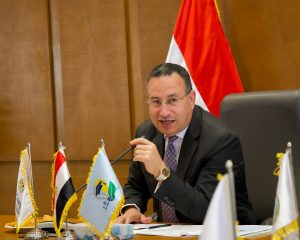 التعليم العالي تغلق منشأتين وهميتين.. إحداهما تدّعي منح شهادات معتمدة في الإعلام 4 الدكتور عبدالعزيز قنصوة وزير التعليم العالي