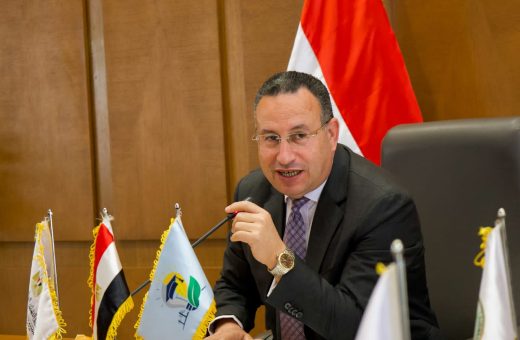 الدكتور عبدالعزيز قنصوة وزير التعليم العالي