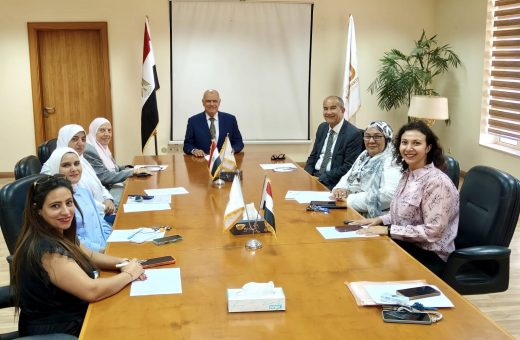 رئيس جامعة مصر الجديدة يشارك في اجتماع مجلس كلية العلاج الطبيعي بحضور قيادات أكاديمية
