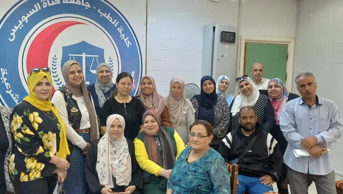 IMG 20261028 WA0194 جامعة قناة السويس جامعة قناة السويس تنظم 4 برامج للتوعية بمخاطر الإنترنت والتأمين الصحي والإخلاء الآمن موقع في الجامعة