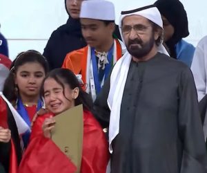 وزير التعليم يهنئ ميار محمد بعد تتويجها بلقب بطل تحدي القراءة العربي 2026 2 وزير التعليم يهنئ ميار محمد بعد تتويجها بلقب بطل تحدي القراءة