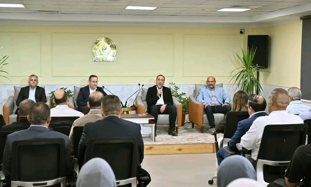 رئيس الوزراء: زيادة أعداد المقبولين في الطب البشري 