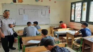 «مش لاقيين وقت للمذاكرة».. أولياء الأمور يطالبون بحل أزمة التقييمات قبل امتحانات أكتوبر 2 أولياء الأمور يطالبون بحل أزمة التقييمات قبل امتحانات أكتوبر