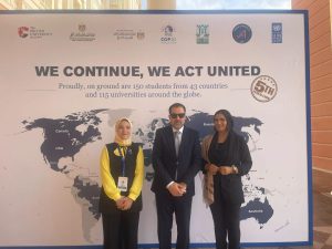 IMG 4942 طالبة بجامعة الأهرام الكندية تمثل مصر طالبة بجامعة الأهرام الكندية تمثل مصر في محاكاة مؤتمر المناخ COP31 موقع في الجامعة