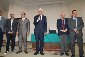 IMG 4958 رئيس جامعة المنوفية رئيس جامعة المنوفية يتابع انتظام الدراسة ويطمئن على حضور الطلاب بكلية التجارة موقع في الجامعة