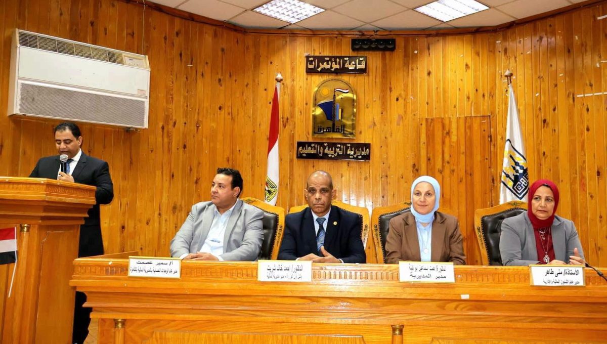 IMG 5003 منظومة Payroll «تعليم القاهرة» و«المالية» تبحثان تطوير منظومة Payroll ورفع الكفاءة موقع في الجامعة