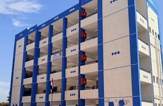 IMG 5387 ندوة بتكلفة 12 مليون جنيه.. مدرسة جديدة تدخل الخدمة في أسيوط موقع في الجامعة