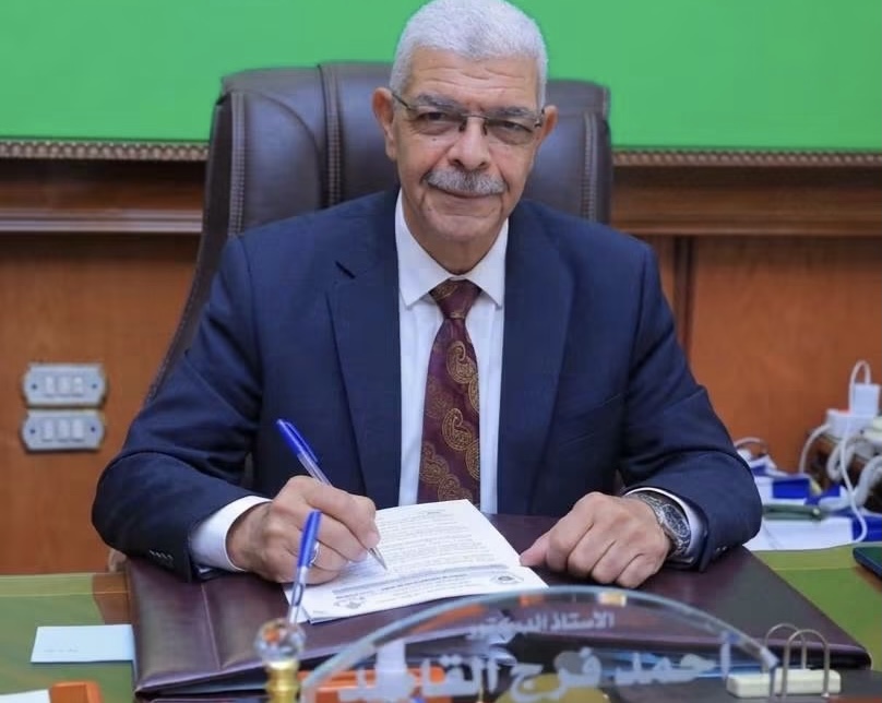 IMG 5445 جامعة المنوفية تسجل تصميمًا بريطانيً جامعة المنوفية تسجل تصميمًا بريطانيًا للاصقة تمريضية متعددة الطبقات موقع في الجامعة