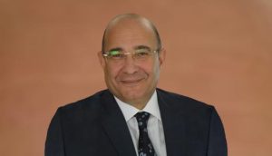 IMG 5477 إعادة هيكلة رواتب أساتذة الجامعات علاء ثابت يطالب بإعادة هيكلة رواتب أساتذة الجامعات.. ويؤكد: الحلول الجزئية لا تكفي موقع في الجامعة