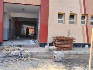 IMG 5693 إنشاء مدرسة كفر الأحرار وكيل تعليم الشرقية يتفقد إنشاء مدرسة كفر الأحرار ويوجه بسرعة الانتهاء من التشطيبات موقع في الجامعة