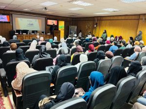 IMG 5985 رئيس جامعة الفيوم رئيس جامعة الفيوم: الاستثمار في مهارات الخريجين وتعزيز جاهزيتهم لسوق العمل من أهم أولوياتنا موقع في الجامعة