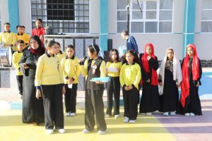 IMG 6124 مدير تعليم الوادي الجديد مدير تعليم الوادي الجديد يتابع الانضباط المدرسي ويوجه بدعم القراءة والكتابة وتنفيذ البرامج العلاجية موقع في الجامعة