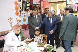 IMG 6138 مبادرة الكشف عن الأنيميا والسمنة تستهدف 512 ألف طالب في 818 مدرسة.. محافظ بني سويف يتابع مبادرة الكشف عن الأنيميا والسمنة والتقزم موقع في الجامعة