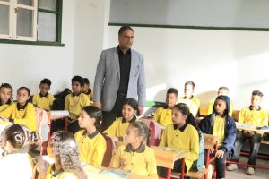 IMG 6141 مدير تعليم الوادي الجديد مدير تعليم الوادي الجديد: التقييمات الأسبوعية ومتابعة مهارات القراءة والكتابة أولوية بالمدارس موقع في الجامعة