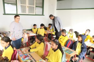 IMG 6143 مدير تعليم الوادي الجديد مدير تعليم الوادي الجديد: التقييمات الأسبوعية ومتابعة مهارات القراءة والكتابة أولوية بالمدارس موقع في الجامعة
