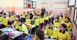IMG 6151 مدارس الدقي مدير تعليم الجيزة يتابع انتظام الدراسة والحضور بمدارس الدقي ويوجه بتقديم الدعم الأكاديمي والنفسي للطلاب موقع في الجامعة