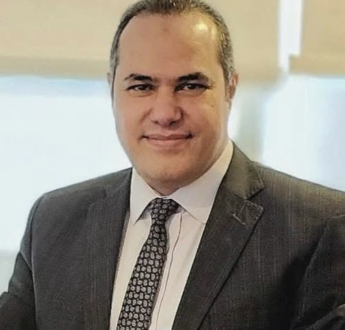 IMG 6284 1 عميد هندسة الجامعة المصرية الصينية للعام الرابع على التوالي.. عميد هندسة الجامعة المصرية الصينية ضمن أفضل 2% من علماء العالم موقع في الجامعة