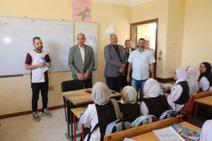 محافظ المنيا يتفقد مدرسة الأمل 