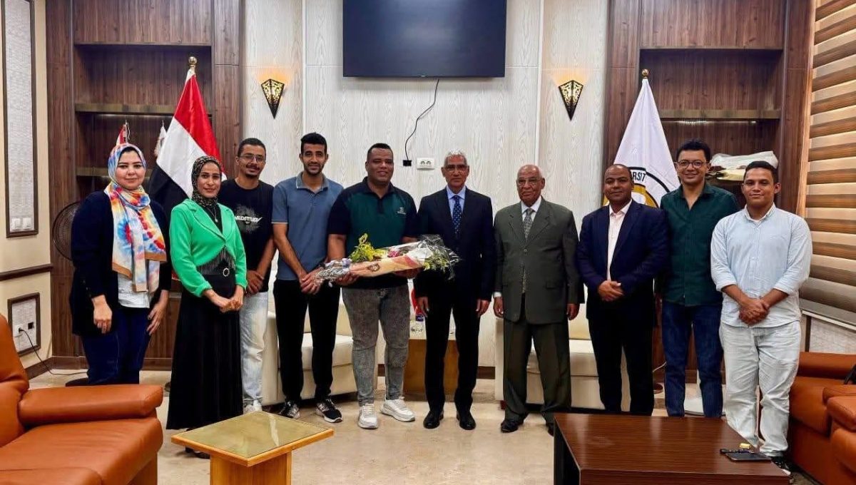 IMG 6439 جامعة جنوب الوادي الأهلية جامعة جنوب الوادي الأهلية تبحث التعاون مع «اتحاد بشبابها» لتنفيذ مبادرات وأنشطة طلابية موقع في الجامعة