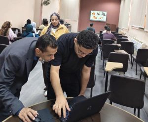 IMG 6684 كلية الطب البيطري بجامعة القاهرة كلية الطب البيطري بجامعة القاهرة تؤهل الطلاب للتعامل الاحترافي مع كلاب الأمن والحراسة موقع في الجامعة