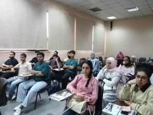 IMG 6687 كلية الطب البيطري بجامعة القاهرة كلية الطب البيطري بجامعة القاهرة تؤهل الطلاب للتعامل الاحترافي مع كلاب الأمن والحراسة موقع في الجامعة