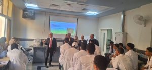 IMG 6708 جامعة جنوب الوادي الأهلية رئيس جامعة جنوب الوادي الأهلية يتابع انتظام الدراسة ويحاور الطلاب ويؤكد توفير الدعم الأكاديمي واللوجستي موقع في الجامعة
