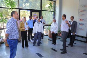 IMG 6776 نائب رئيس جامعة عين شمس نائب رئيس جامعة عين شمس تتفقد المعامل والمراكز البحثية بكليتي الهندسة والعلوم ضمن خطة تطوير البحث العلمي موقع في الجامعة