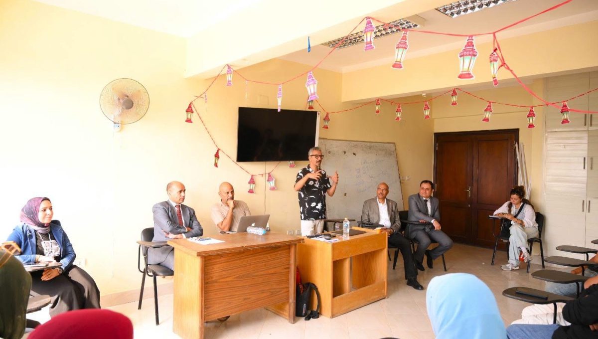 IMG 6877 مهرجان الفيوم السينمائي 2026 بدء تدريب طلاب جامعة الفيوم على صناعة الأفلام ضمن فعاليات مهرجان الفيوم السينمائي 2026 موقع في الجامعة
