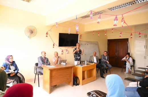 IMG 6877 نتيجة كلية التربية للطفولة المبكرة بدء تدريب طلاب جامعة الفيوم على صناعة الأفلام ضمن فعاليات مهرجان الفيوم السينمائي 2026 موقع في الجامعة