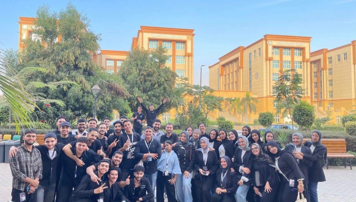 IMG 6881 جامعة المنوفية الأهلية جامعة المنوفية الأهلية تنظم يومًا تكنولوجيًا لتعزيز المهارات الرقمية وربط الطلاب بسوق العمل موقع في الجامعة
