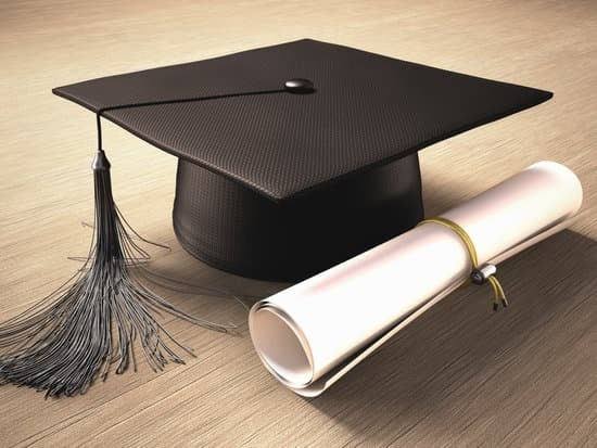 IMG 6988 مشروعات تخرج الجامعات المصرية 2026 715 طالبًا و30 مشروعًا.. تفاصيل وموعد المعرض الختامي لمشروعات تخرج الجامعات المصرية 2026 موقع في الجامعة