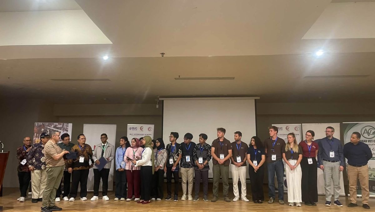 IMG 7118 المؤتمر الدولي الثالث للطب البيطري ختام المؤتمر الدولي الثالث للطب البيطري بجامعة بدر بالقاهرة وتكريم الباحثين موقع في الجامعة
