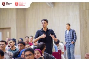 IMG 7191 جامعة مايو تنظم ندوة حول توظيف LinkedIn جامعة مايو تنظم ندوة حول توظيف LinkedIn في بناء المستقبل المهني موقع في الجامعة