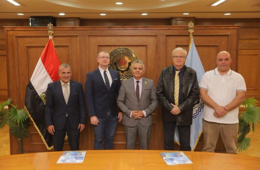 IMG 7302 جامعة أسيوط جامعة السويس تواصل استعداداتها لمؤتمر الاقتصاد الأزرق والاستدامة 2026 موقع في الجامعة