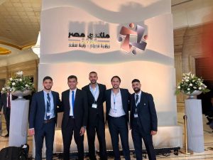 IMG 7392 طالب بجامعة شرق بورسعيد طالب بجامعة شرق بورسعيد يستعرض مشروعًا للذكاء الاصطناعي وإنترنت الأشياء بمنتدى مصر 2026 موقع في الجامعة