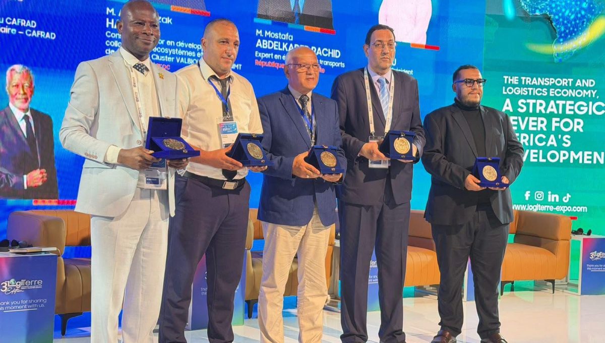 IMG 7528 الأكاديمية العربية الأكاديمية العربية تعزز حضورها الإفريقي وتوسع التعاون في النقل واللوجستيات والذكاء الاصطناعي موقع في الجامعة