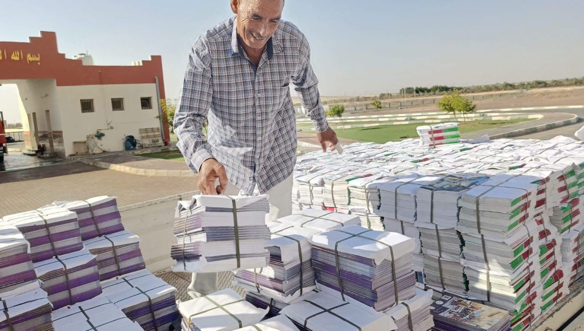 IMG 7831 كتب الفصل الدراسي الثاني 2026-2027 تعليم الوادي الجديد تتسلم دفعة جديدة من كتب الفصل الدراسي الثاني 2026-2027 موقع في الجامعة