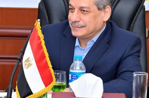 الدكتور أمين لطفي، رئيس جامعة بني سويف الأسبق
