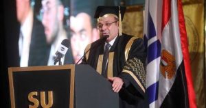 الدكتور حسن راتب: المنطقة وليس مصر فقط ستشهد تحديات تتطلب حلولًا اقتصادية علمية ترفع مستوى المعيشة 2 IMG e68ef0b9 35b5 4f02 bc81 4205252f164f الدكتور حسن راتب الدكتور حسن راتب: المنطقة وليس مصر فقط ستشهد تحديات تتطلب حلولًا اقتصادية علمية ترفع مستوى المعيشة موقع في الجامعة