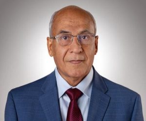 من خنادق أكتوبر إلى قيادة التعليم والصحة.. حكاية الدكتور حسن القلا أحد أبطال حرب أكتوبر 4 حكاية الدكتور حسن القلا أحد أبطال حرب أكتوبر