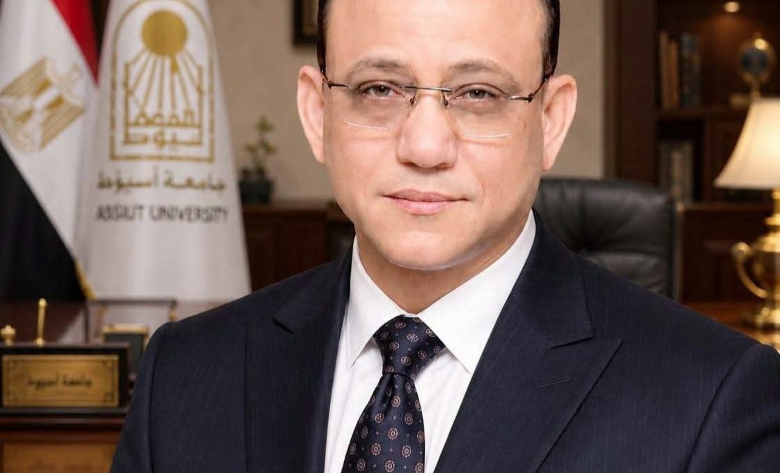 32 عالمًا من جامعة أسيوط ضمن أفضل 2% من العلماء  
