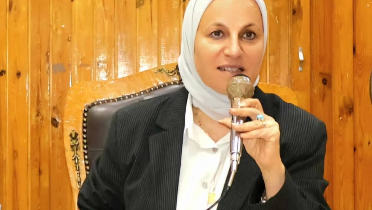 تعليم القاهرة يحدد 3 أولويات لتطوير التواصل
