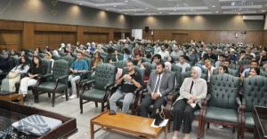 تجارة عين شمس تفتح لطلابها الطريق نحو شهادة المحاسب 