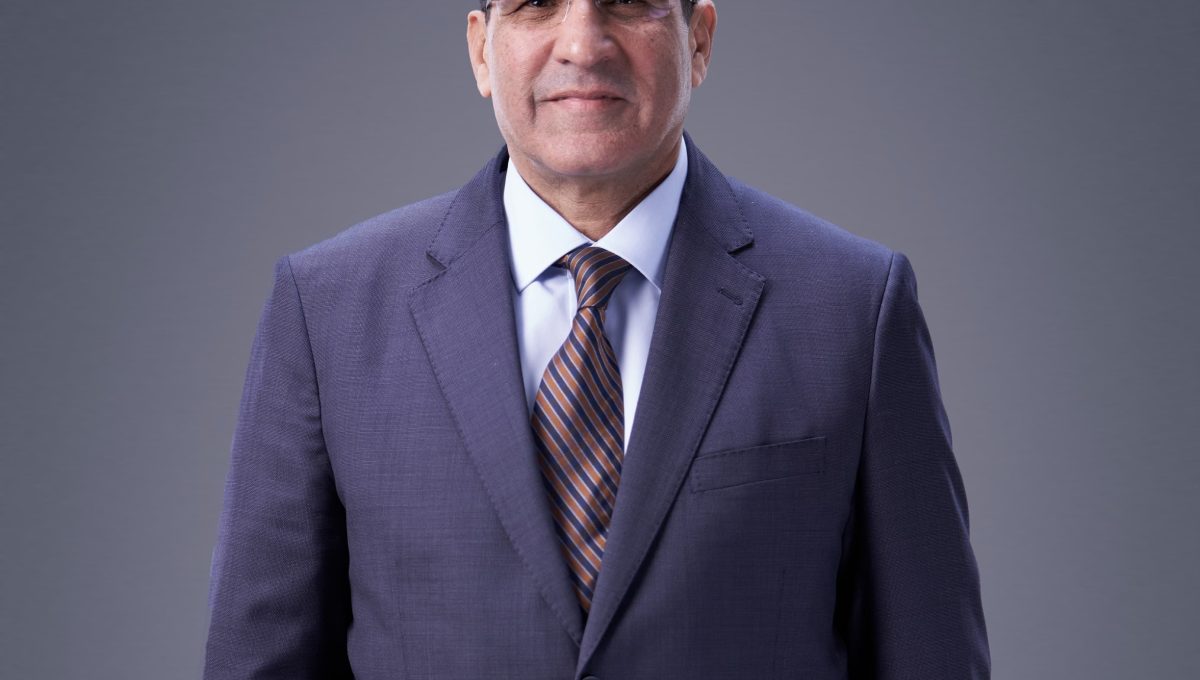 e28228b0 7b95 41e2 a950 5ac22d534ae8 1 الدكتور إيهاب حسانين الدكتور إيهاب حسانين قائمًا بأعمال أمين مجلس الجامعات الأهلية موقع في الجامعة
